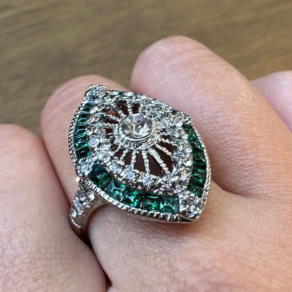 Vintage Emerald Silver 925 Plated Ring - Picture 8 of 15